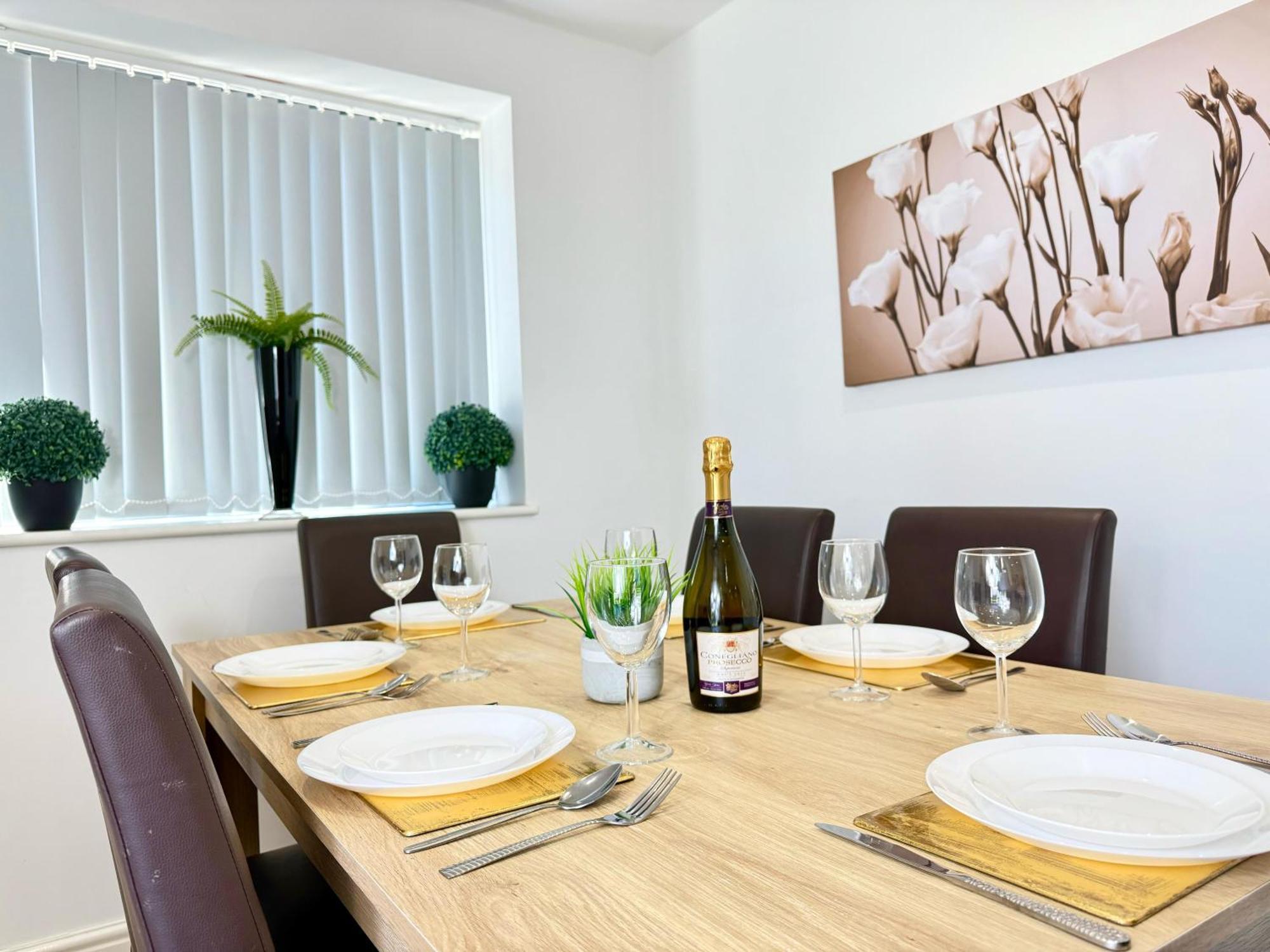 Evergreen Lodge - Two Bed Lux Flat - Parking, Garden, Patio, Wifi, Netflix - Close To Blenheim Palace & Oxford - F3 Kidlington Extérieur photo